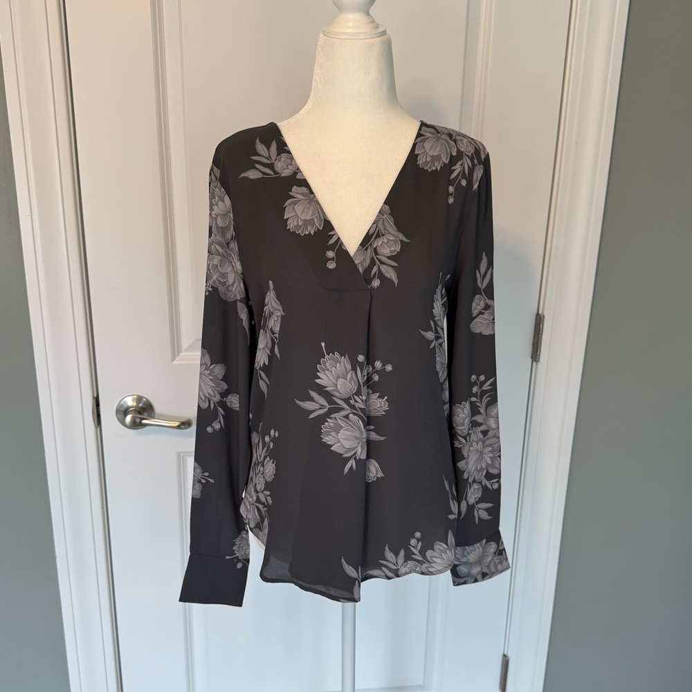 NWOT Ann Taylor Mixed Media Pleat Neck Top, XS